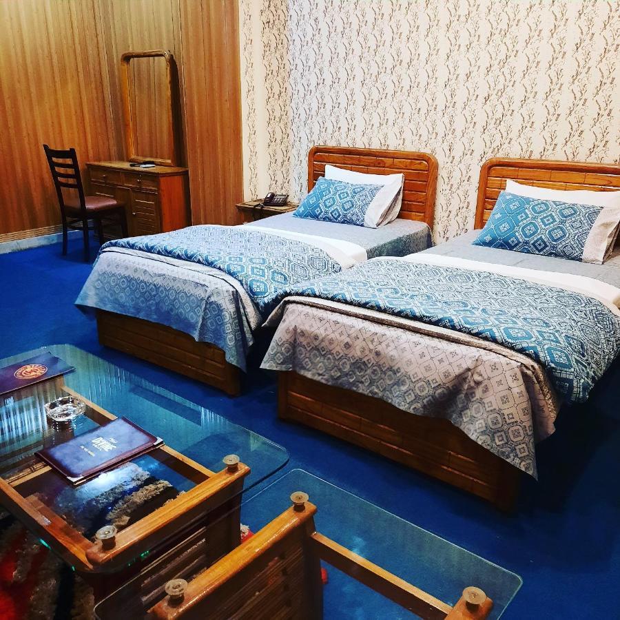 Divine Hotel Rawalpindi Bagian luar foto