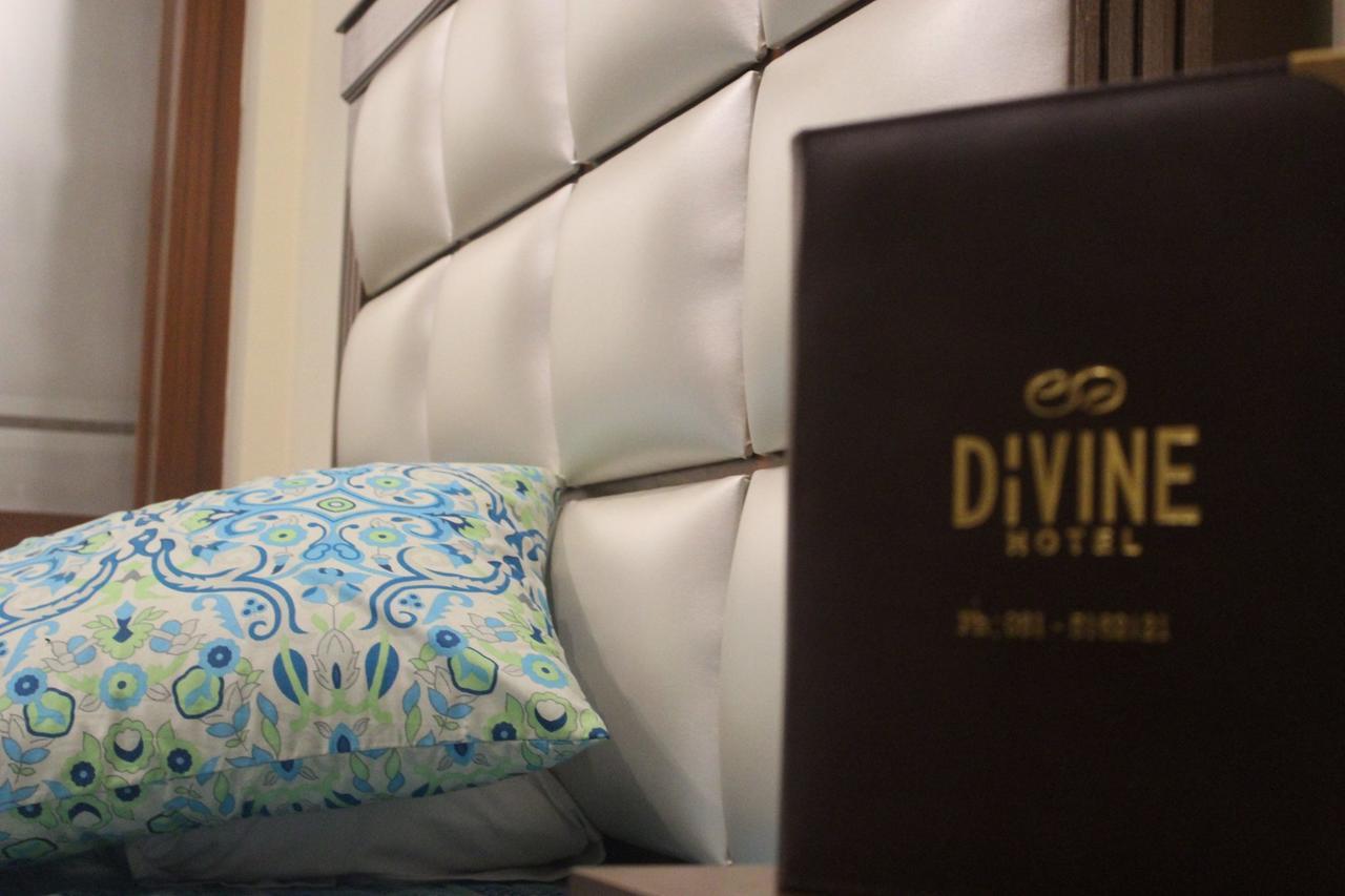 Divine Hotel Rawalpindi Bagian luar foto